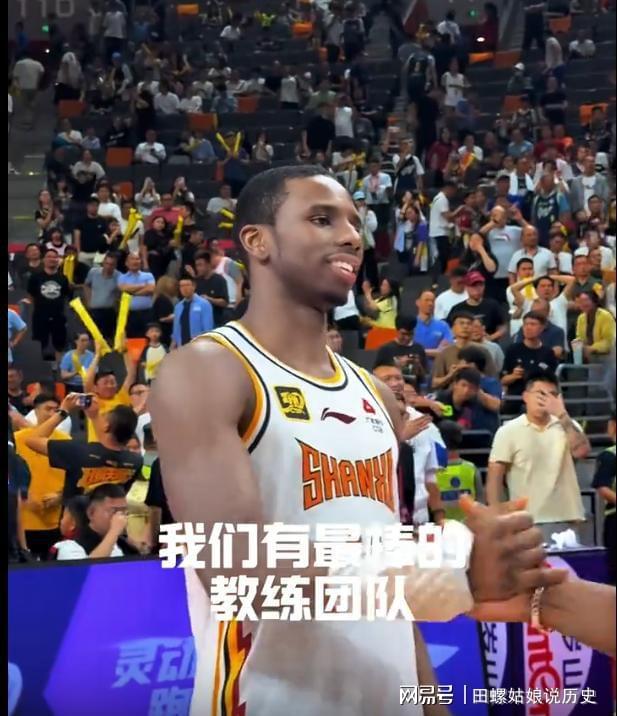 中国篮球名将宣布退役，感谢球迷支持